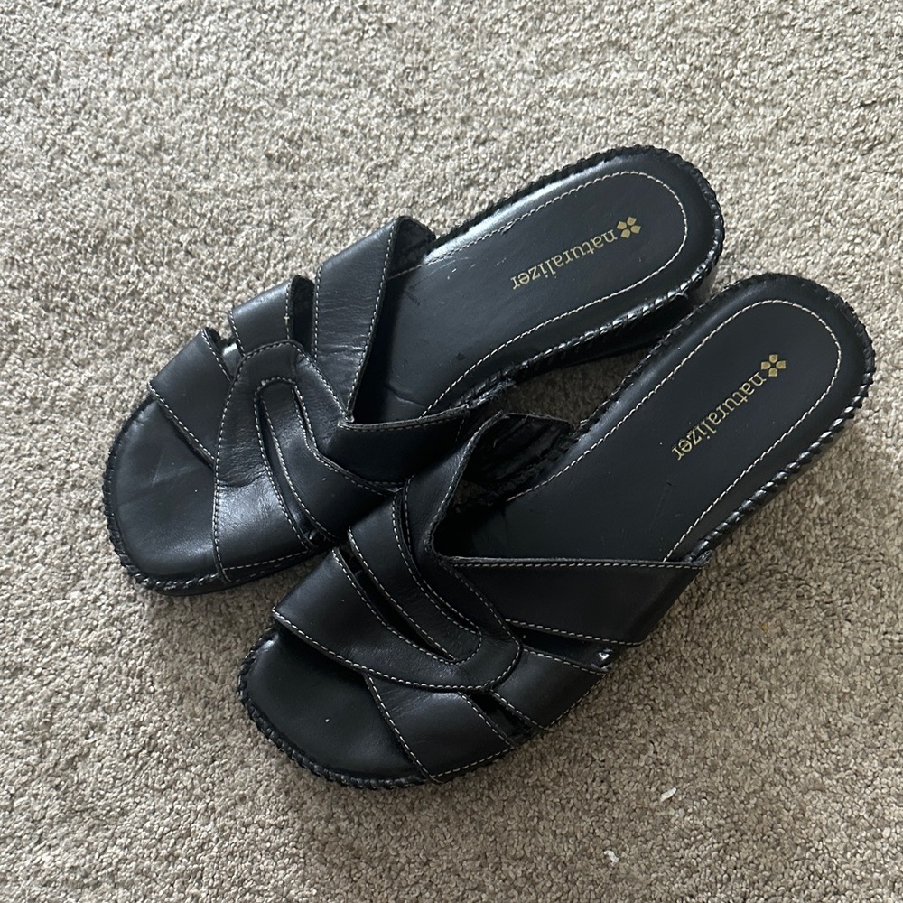 Naturalizer Black Leather slip on sandals size 7.5